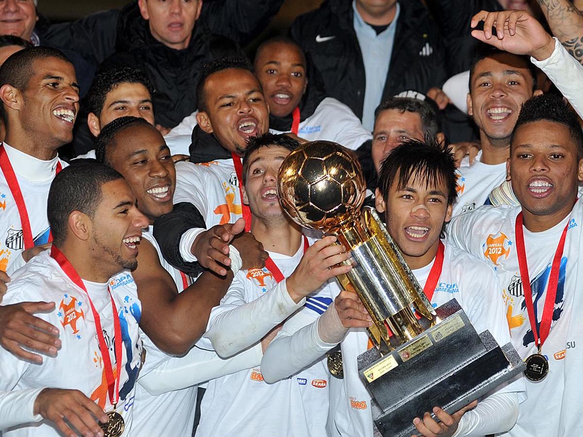 La exclusiva lista a nivel mundial de los 18 clubes que se coronaron campeones en su Centenario: ¿Se meterá Marathón?