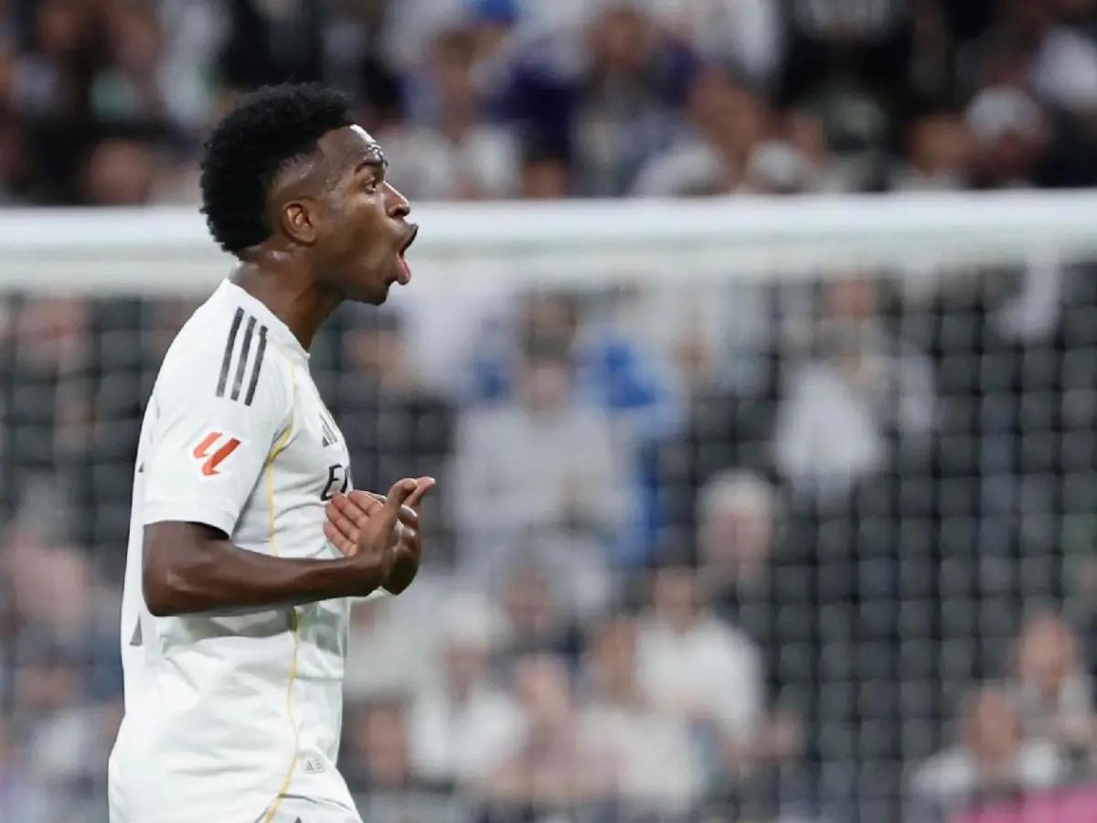 Vinicius se olvida del Real Madrid y hace el anuncio menos pensado