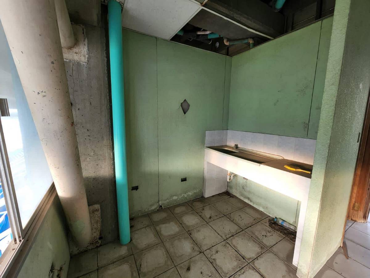 Estadio Olímpico, abandonado, destruido y desvalijado: ¡Condepor denuncia las deplorables condiciones de la instalación!