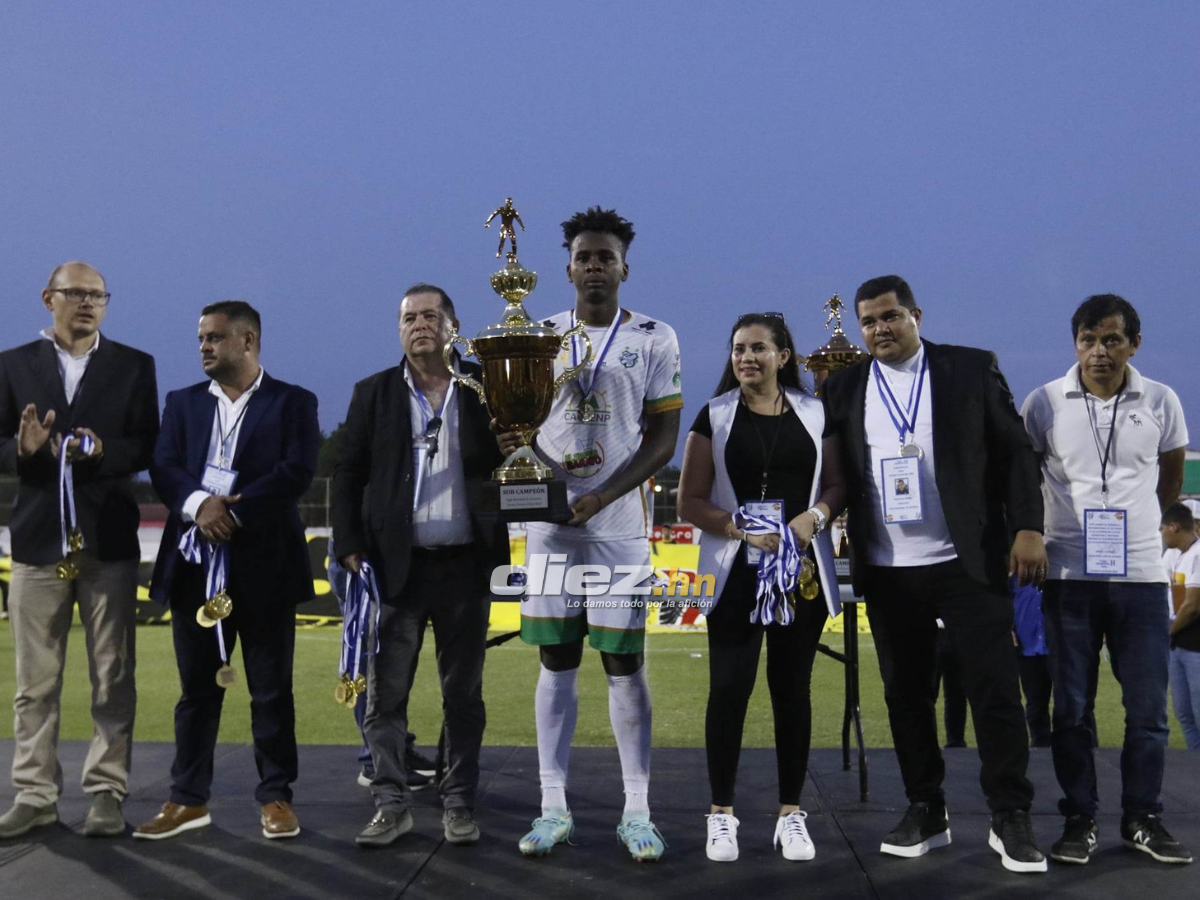 La locura total del Génesis campeón, el llanto de Reynaldo Tilguath y la emotiva oración del niño recogepelotas del Platense