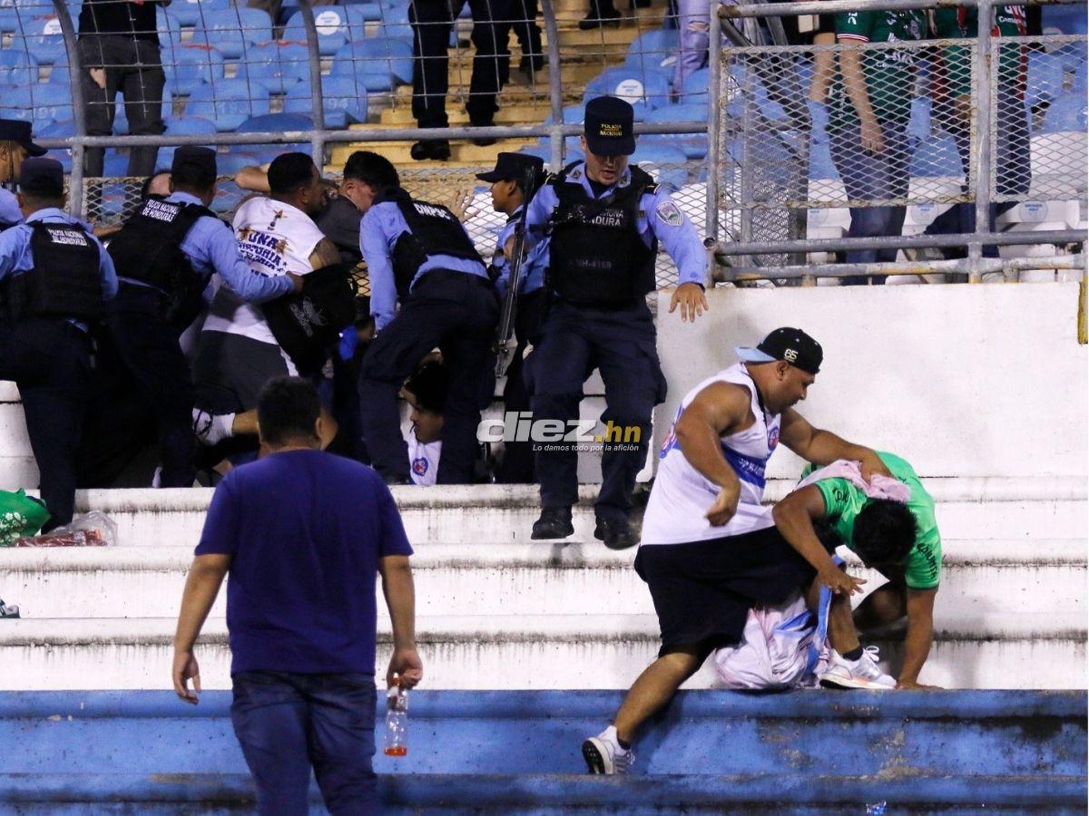 Batalla campal en el Olímpico: así fue el zafarrancho que protagonizaron las barras del Marathón y Alianza