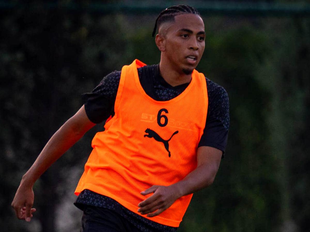 Rigoberto Rivas suma minutos con el Hatayspor en un triunfo amistoso contra el Sakaryaspor