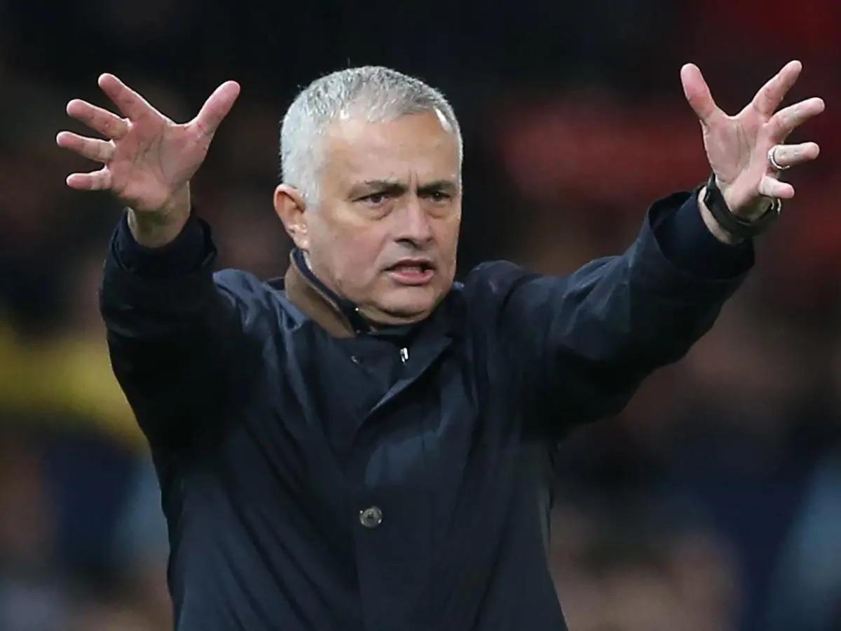Mourinho lo quiere fuera del Real Madrid: la condición para ser el nuevo técnico y competir contra Barcelona