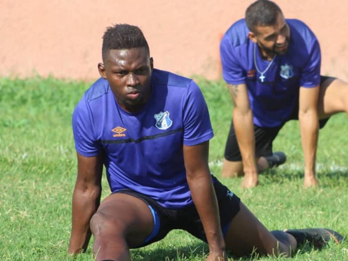 Exfutbolista de la Liga Nacional sorprende al anunciar su retiro a sus 28 años: Fue lo mejor que me pasó en la vida