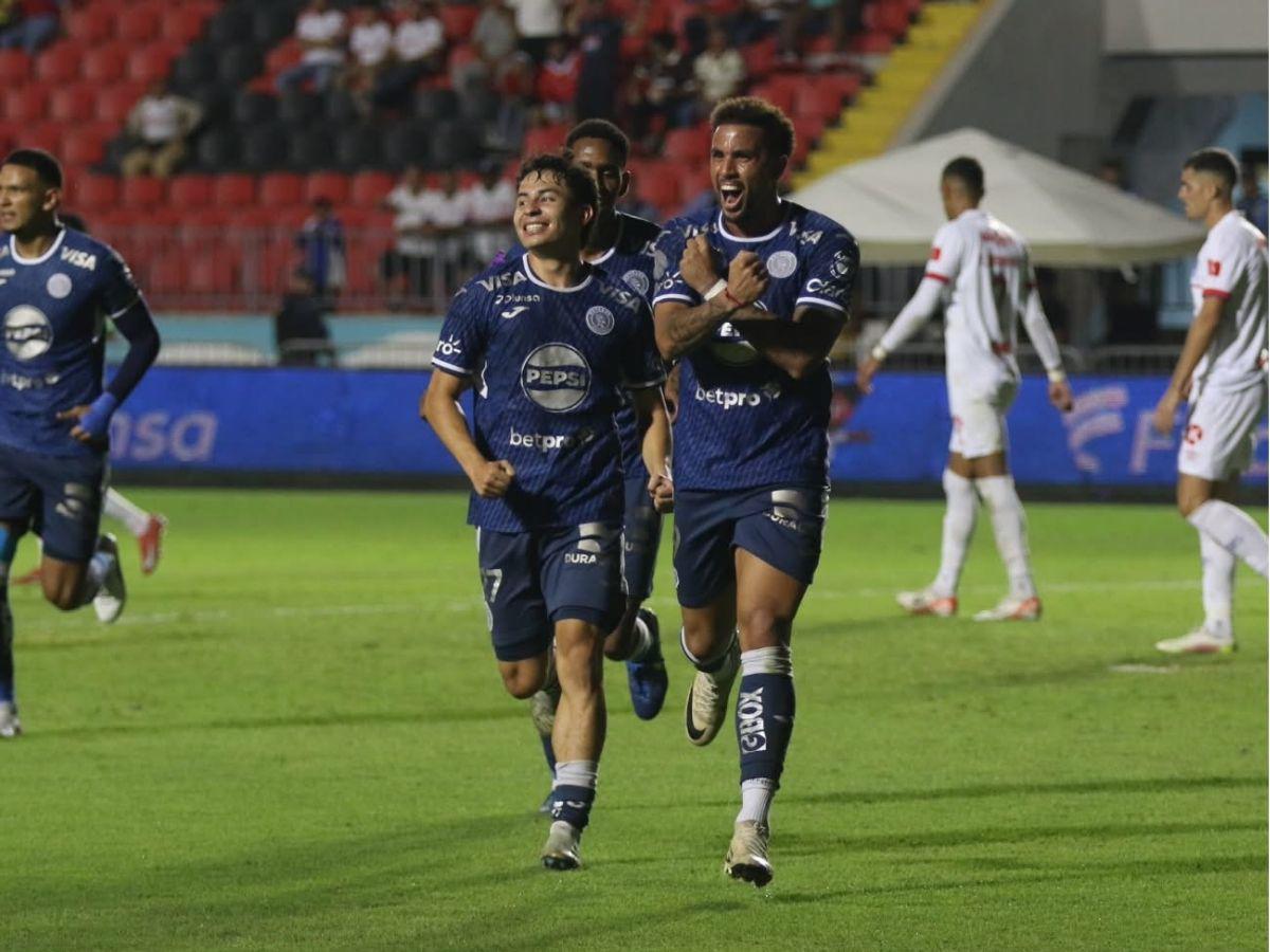 Bronca en Olimpia tras perder el clásico, dardo de Menjívar, la roja que nadie vio y la celebración del Motagua