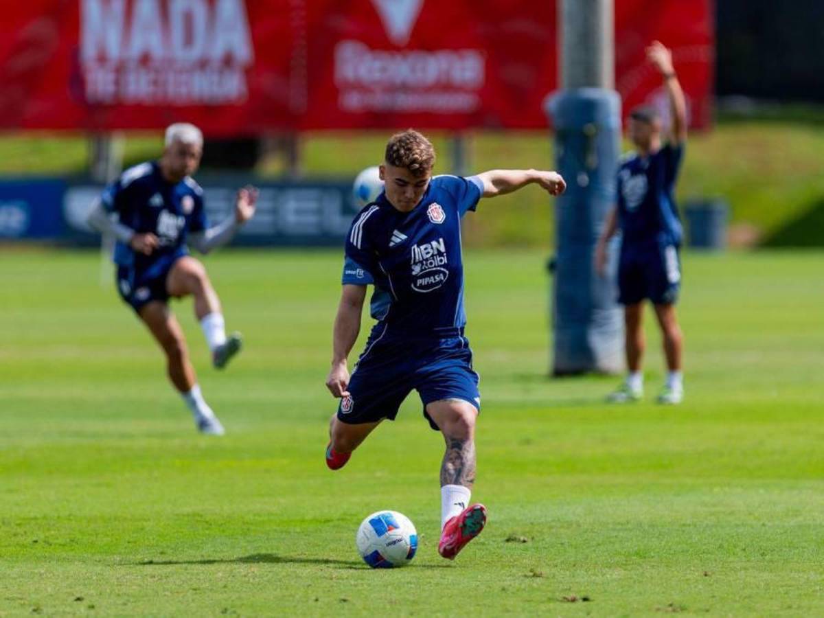 ¡Arde la Eliminatoria! Pancarta picante, jugador de Panamá es bajado por la Interpol; Palma y Arriaga son sorprendidos