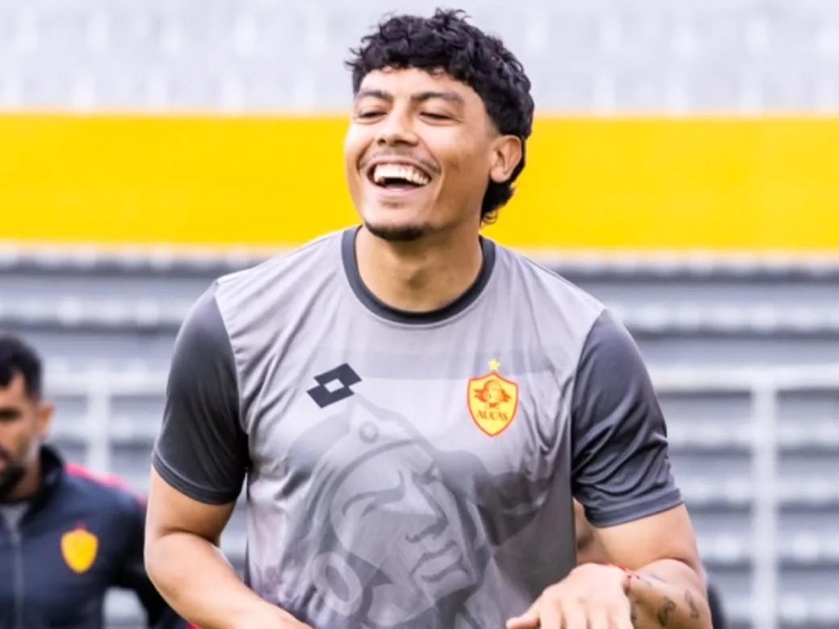 FICHAJES: Olimpia perdería tres titulares para enero, Motagua descarta jugador y la reunión clandestina de Messiniti