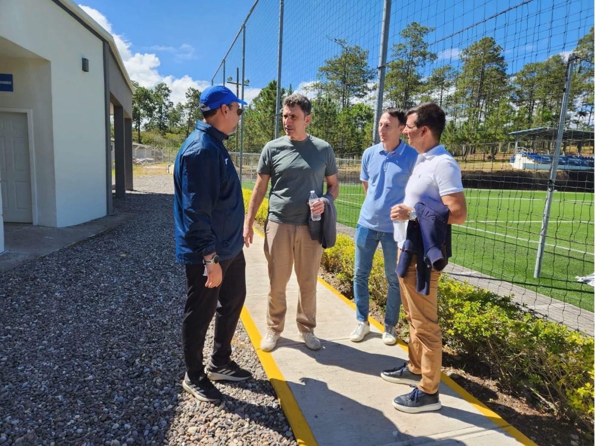 ¡A todo vapor! Francisco Molina no pierde el tiempo y arranca los trabajos con la Selección de Honduras: así fue su primer día