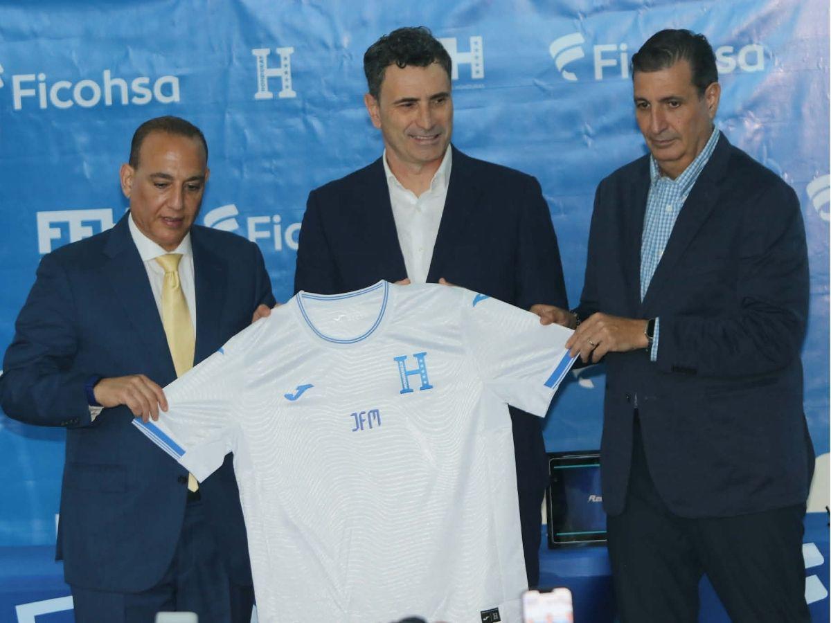 ¡A todo vapor! Francisco Molina no pierde el tiempo y arranca los trabajos con la Selección de Honduras: así fue su primer día
