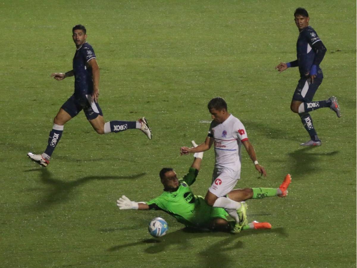Dereck Moncada desató la locura, los polémicos penales que no pitaron, diluvio en el Nacional y la zarquita preciosa