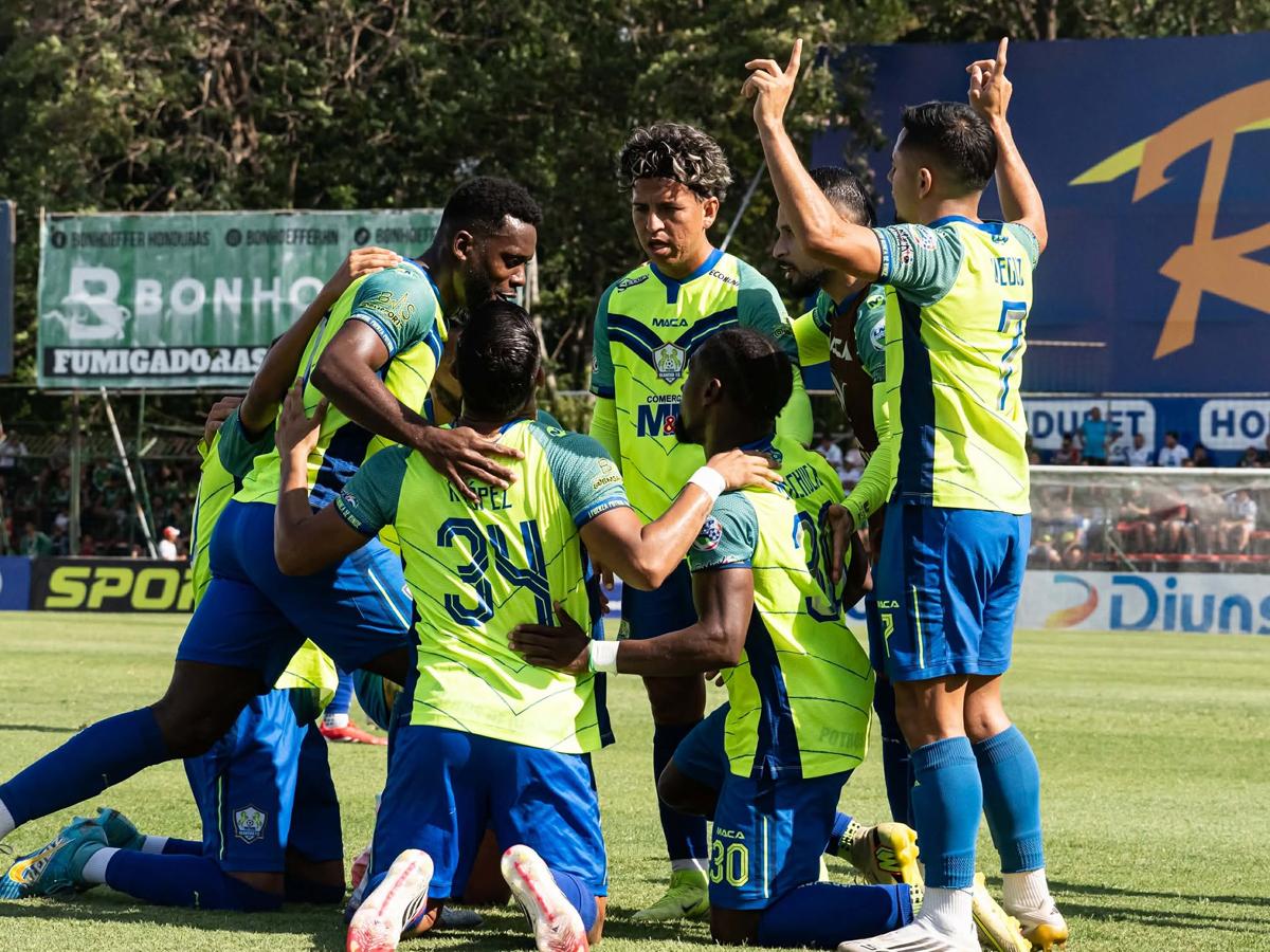 Olancho FC le pega al Marathón y lo baja de las nubes con senda derrota en el Yankel Rosenthal