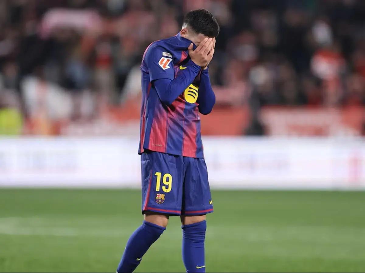 Barcelona lo vende por 25 millones: la primera baja que sufre Hansi Flick para la temporada 2026-27