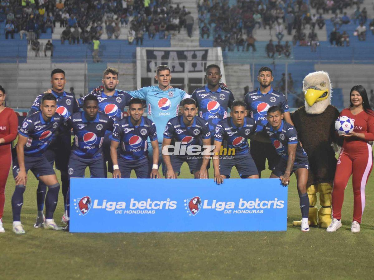 No se vio en TV: Bronca de Auzmendi, las bellas hinchas de Real Sociedad y la frustración del Motagua en el Nacional