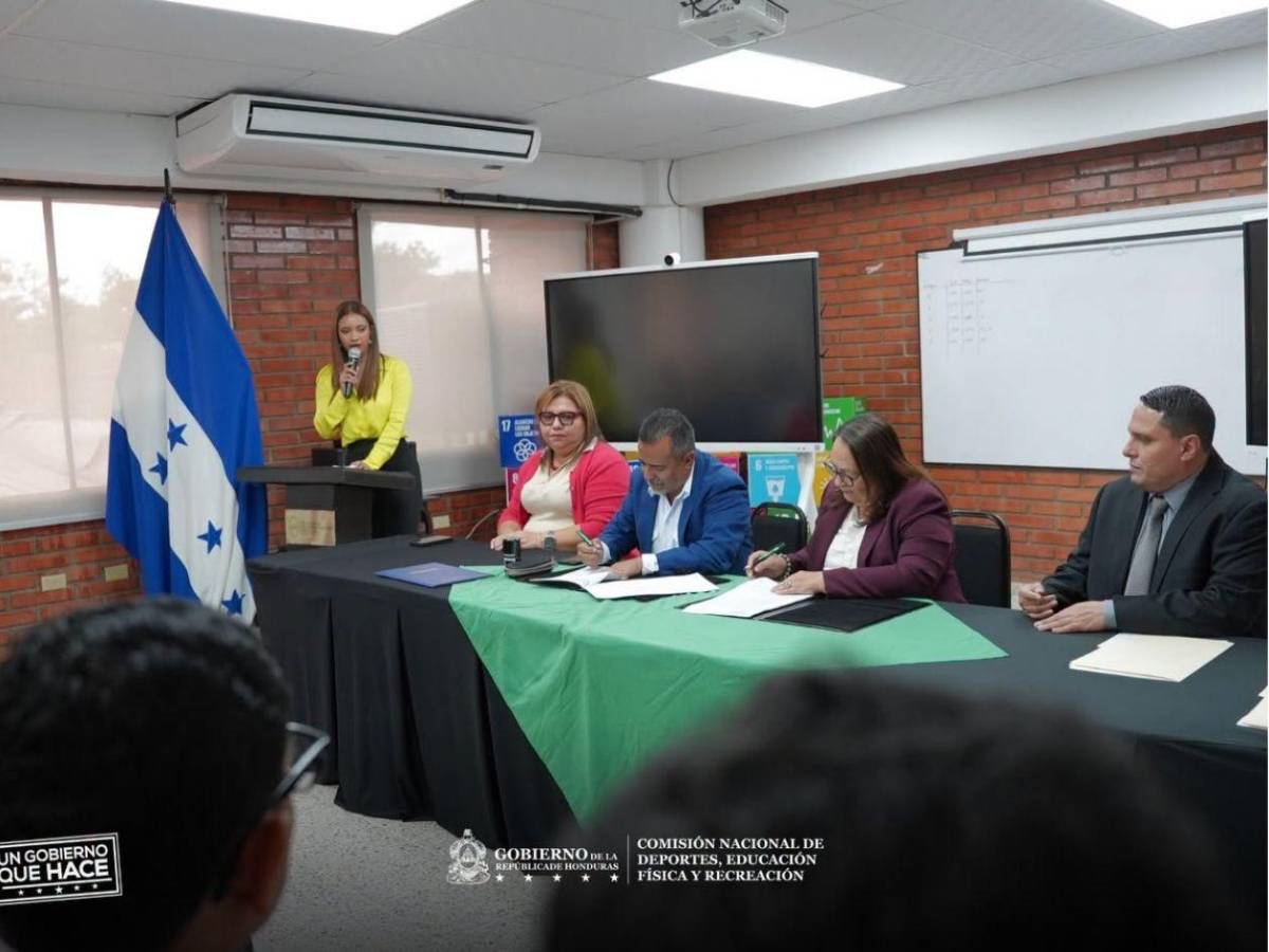CONDEPOR y la UMH sellan histórico convenio por la juventud y el deporte