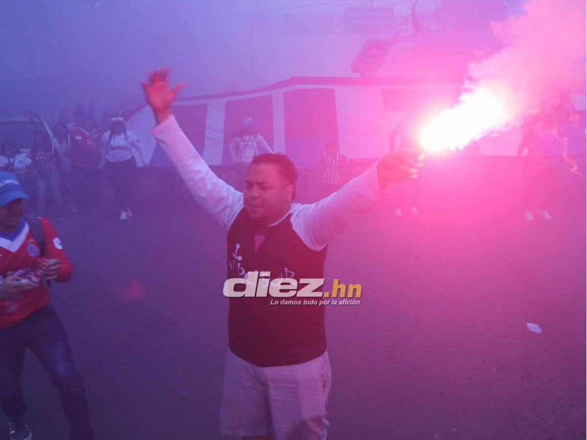 El “infierno” blanco de Olimpia frente al CAI, el Nacional estrena banquillos y el espectacular show de la Ultra Fiel