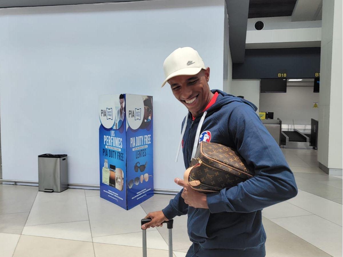 Amistoso Olimpia-Real España: jugadores del león causan furor y La Máquina viajó relax a Estados Unidos