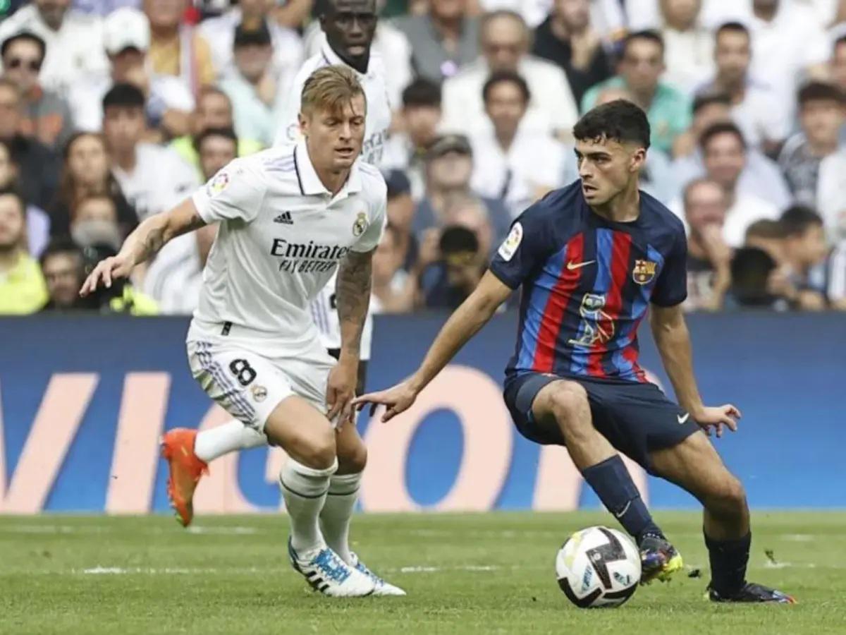 ¡Real Madrid quiere dar el bombazo a Barcelona! Este crack desea robar a Flick y repetir el caso Figo: Gran objetivo