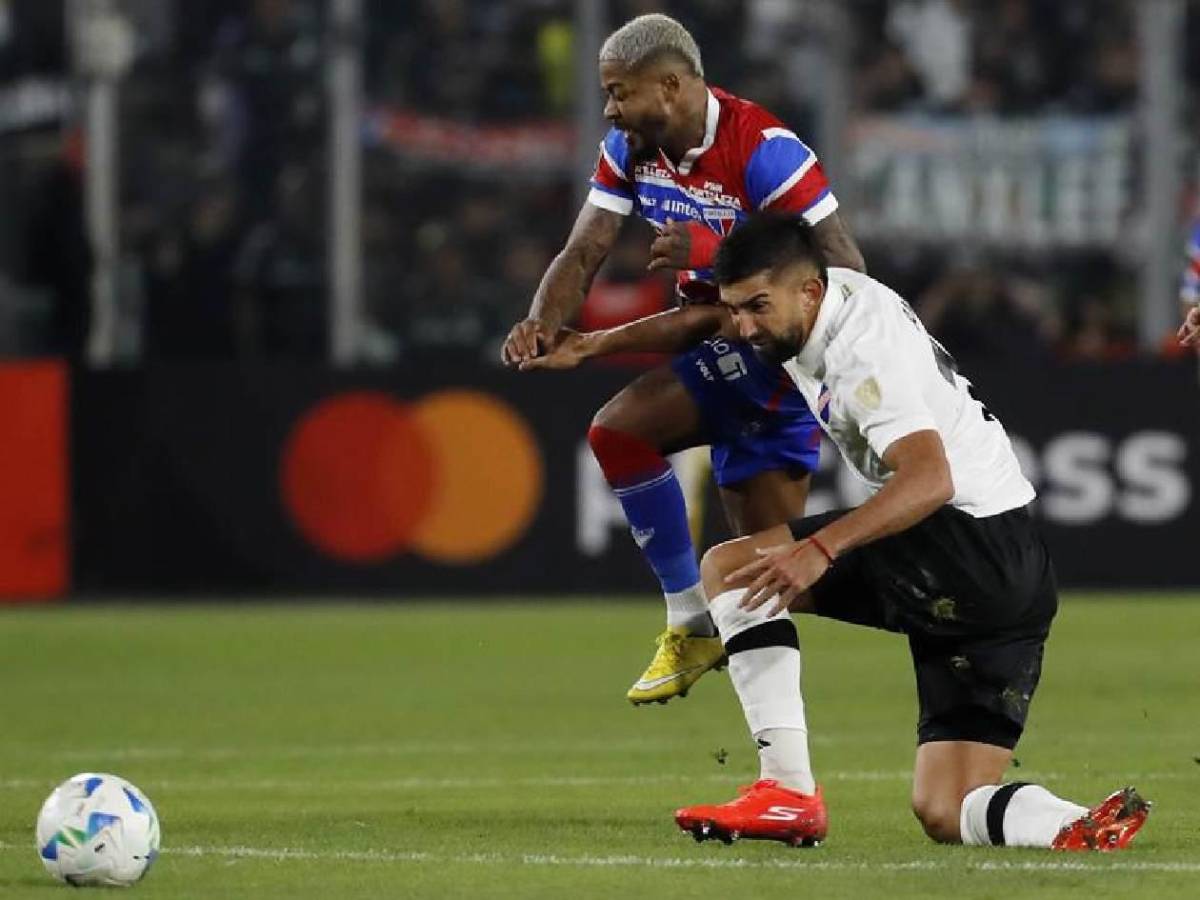 La decisión de Conmebol con Colo Colo, el mensaje de FIFA y la reacción de Vidal ¿Cuántos muertos hay tras la tragedia?