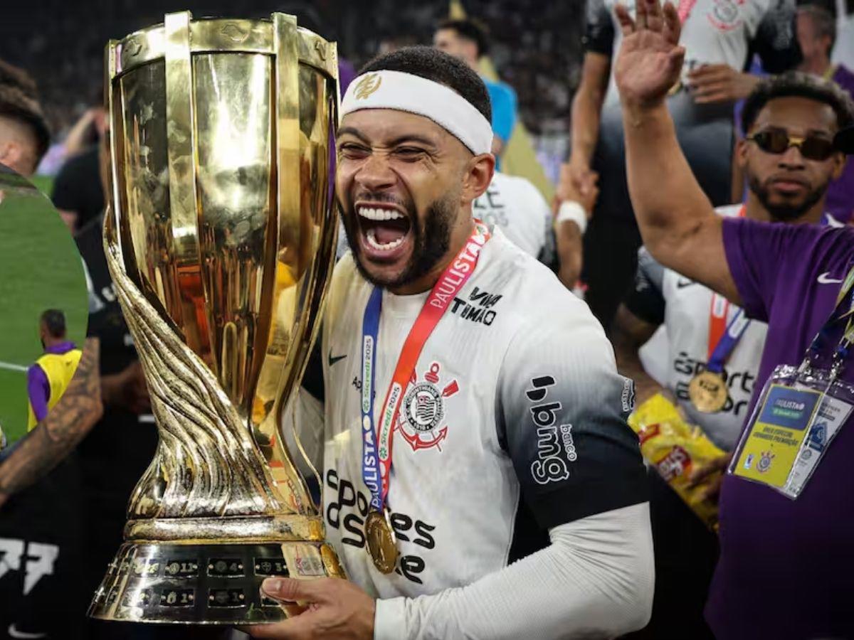 ¡Casi toda la prima! El millonario premio económico que ganó Memphis Depay por encima del Corinthians de Brasil