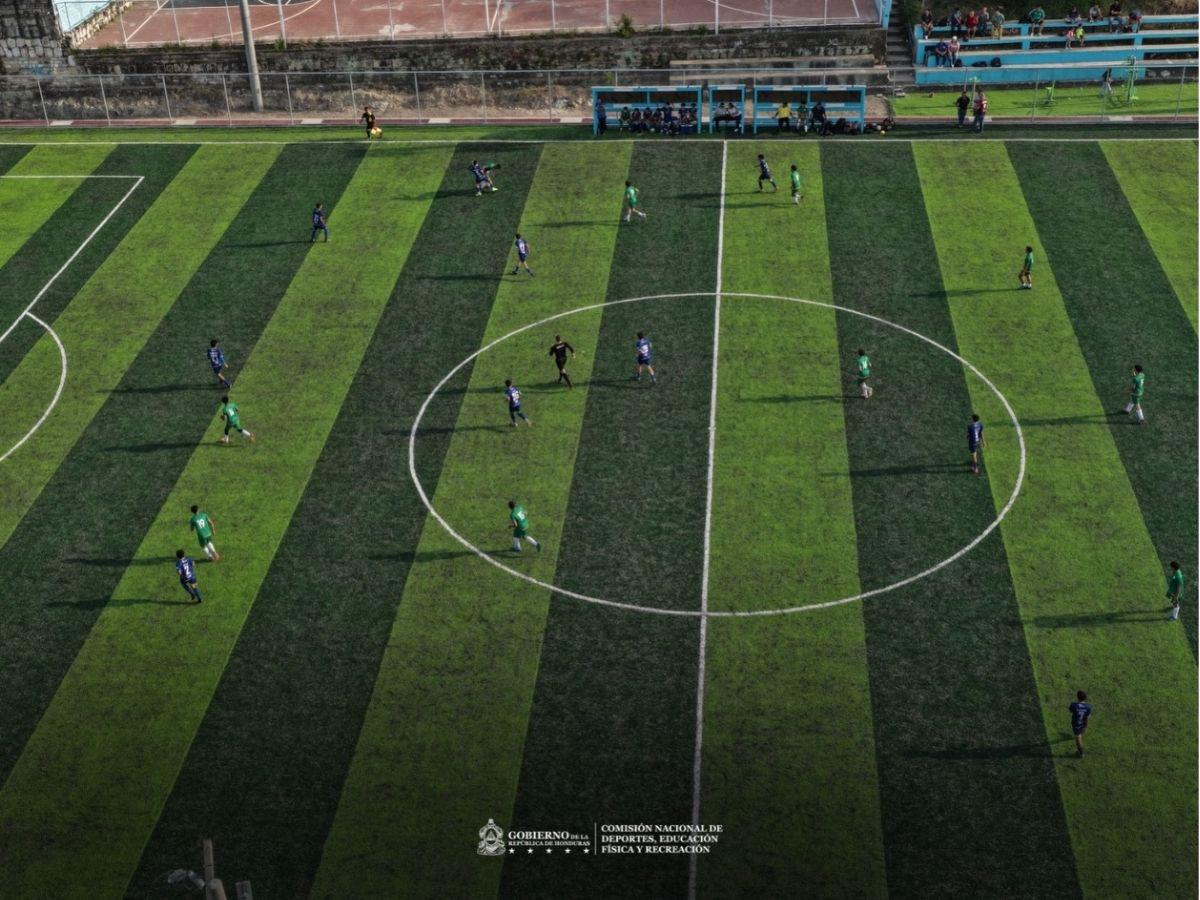 Condepor inaugura moderna cancha sintética en reconocida colonia de Tegucigalpa