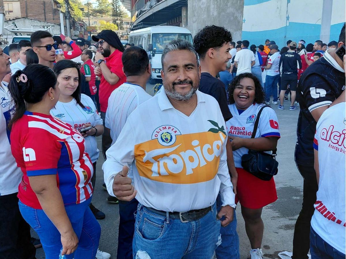 Descomunales filas en el Estadio Nacional y lo que pasó con la pantalla: así se vive la previa de la final entre Olimpia-Marathón