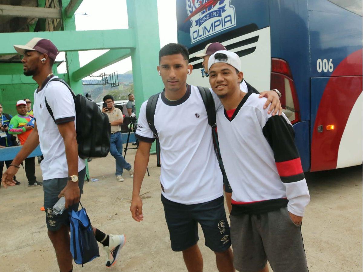 Lo que pasó con José Mario Pinto, Bengtson se encaró con aficionados de Olancho, bronca de Espinel y la roja de cárcel