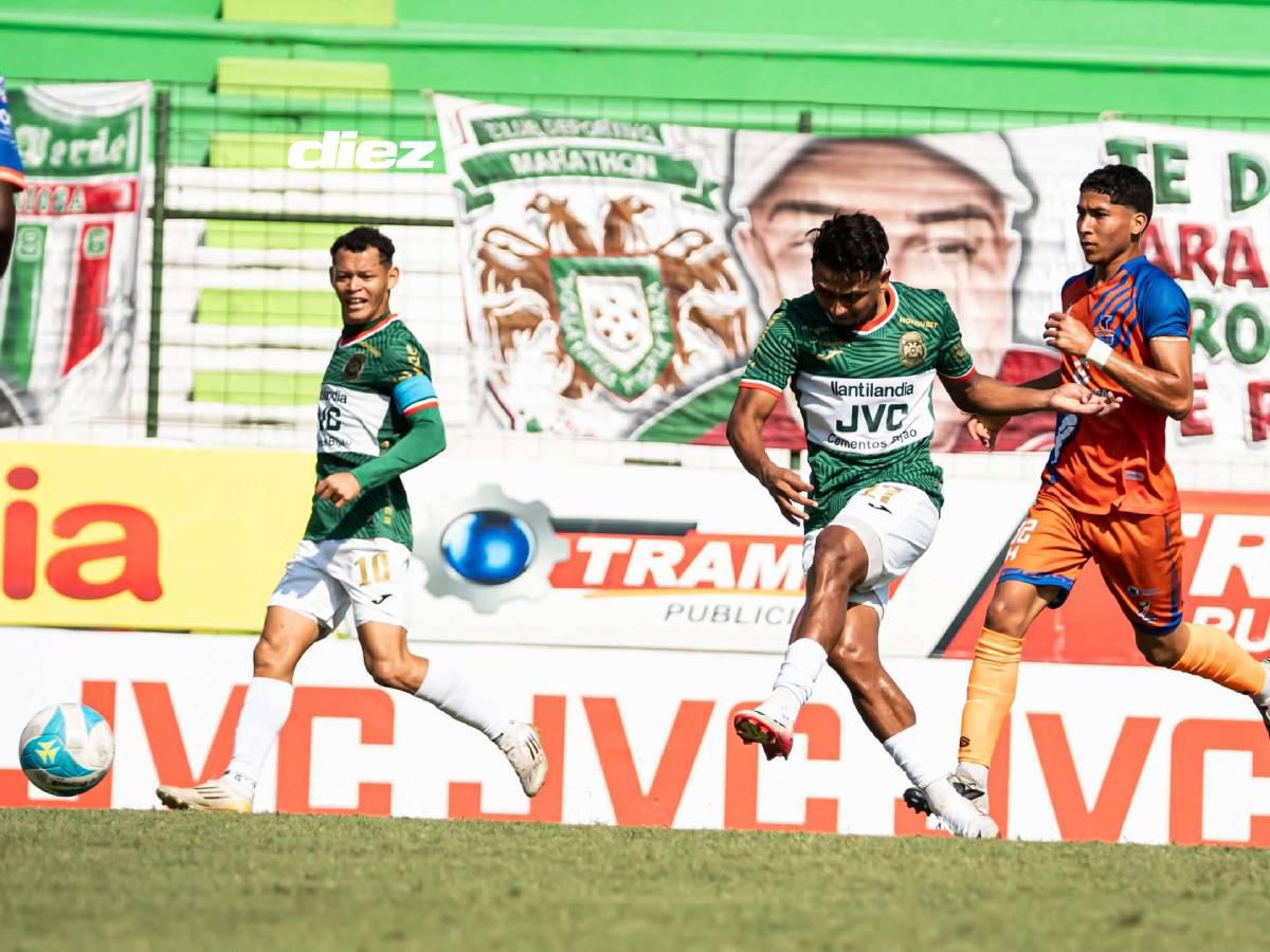 Remate de Alexy Vega, pero débil a las manos de Alex Güity.