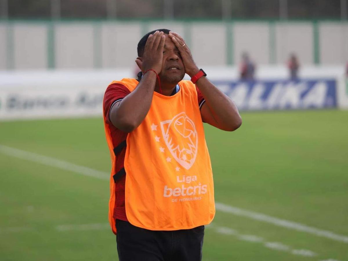 ¿Se va? El DT Raúl Cáceres revela su futuro en el Vida “No me llevo