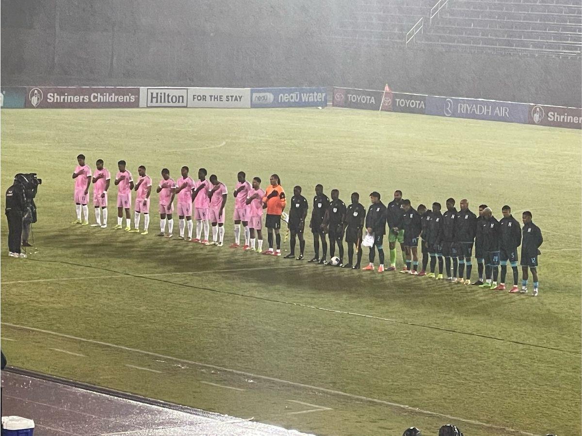 No se vio en TV: Locura de Quioto tras doblete con Honduras, huracán en Bermudas y las catrachas infiltradas