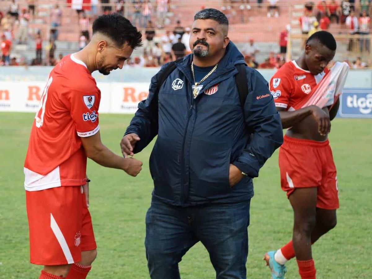 Luis Cruz lo revela: ¿De cuánto es el incentivo económico que dará al plantel del Vida si logran salvarse del descenso?
