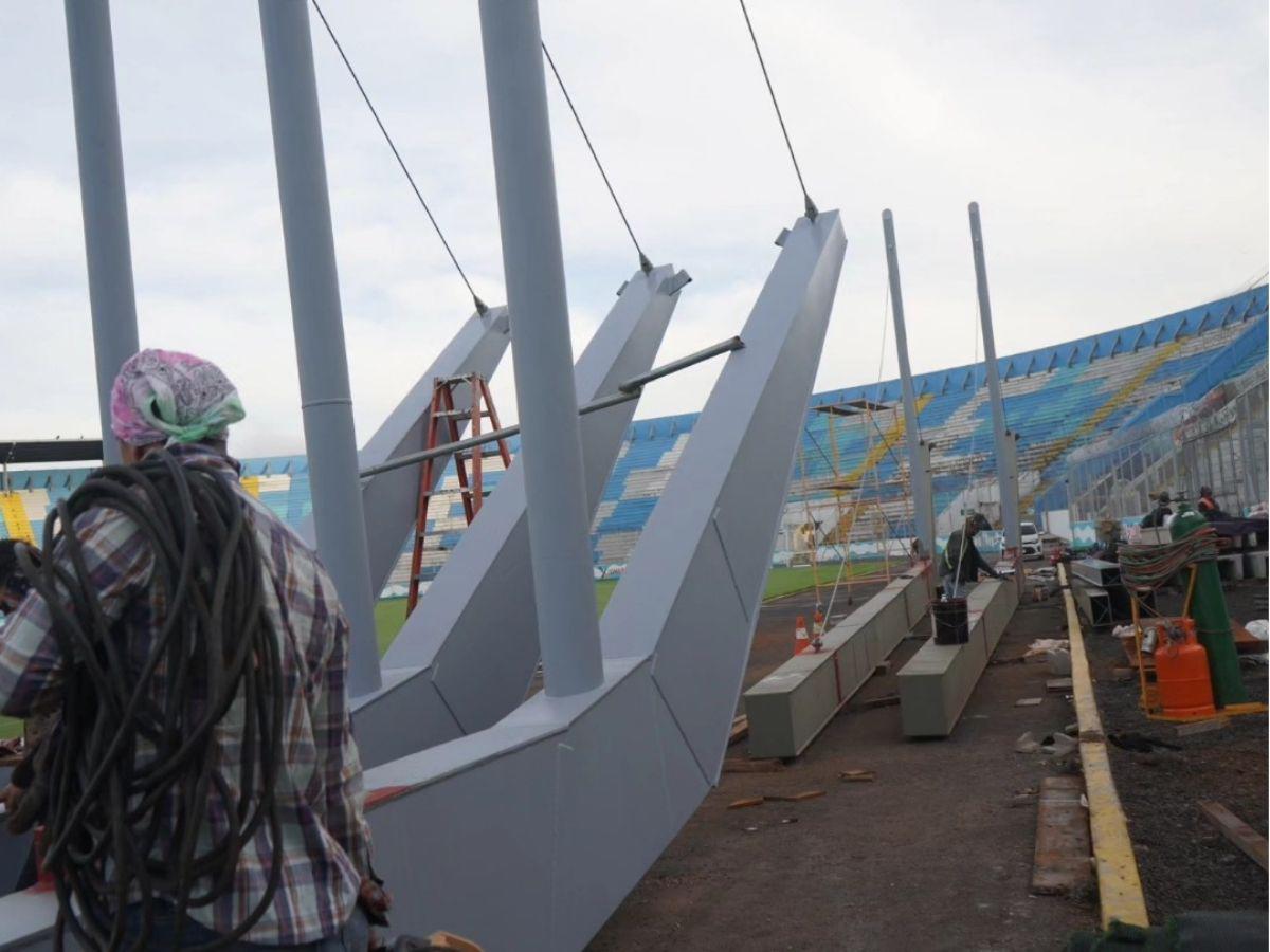 Condepor pone en marcha una de las fases decisivas de la instalación del nuevo techado en el Estadio Nacional