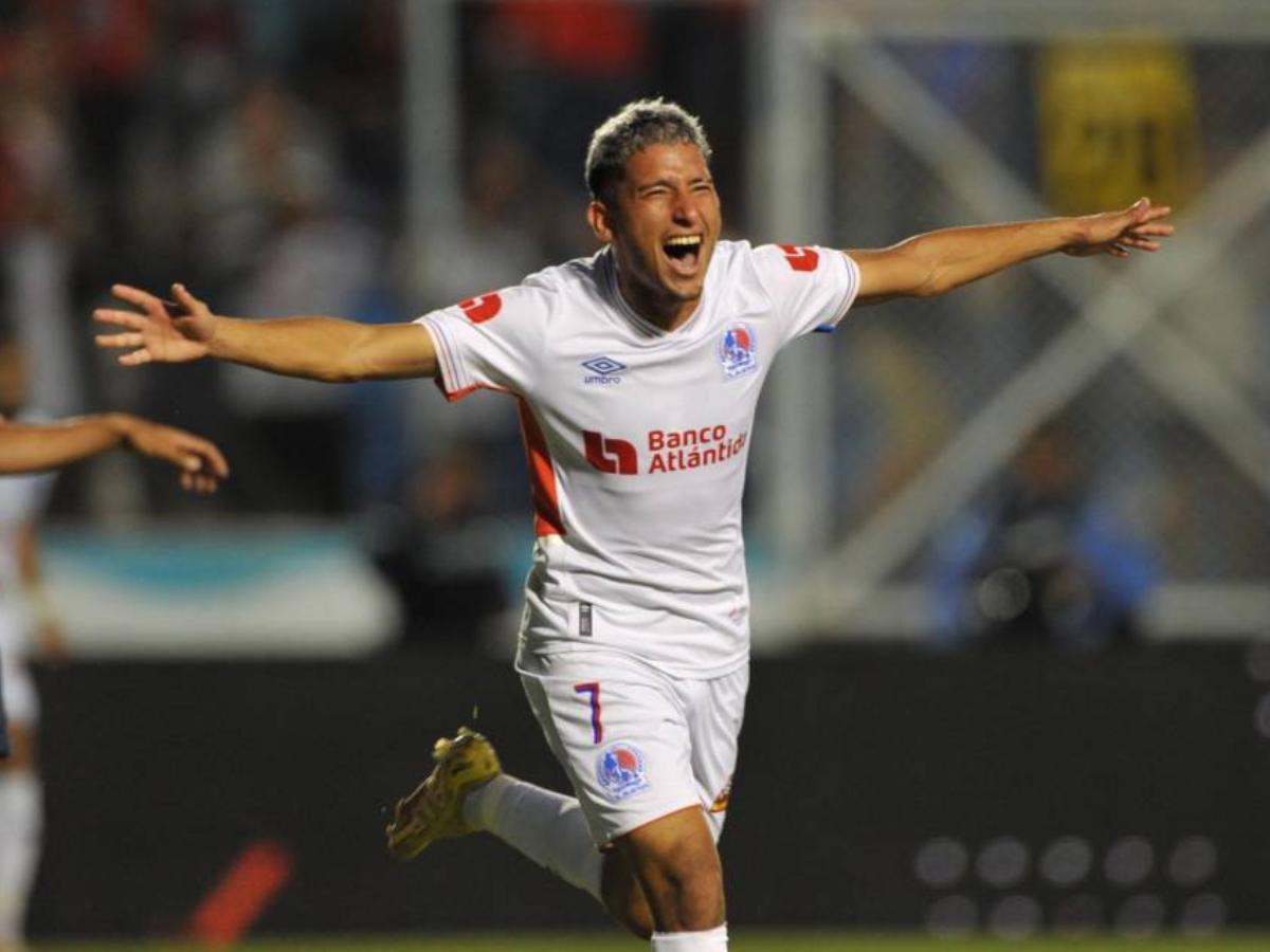 Olimpia domina y sorpresas con el top 3: los futbolistas más caros de la Liga Nacional de Honduras; ¿y los de Motagua?