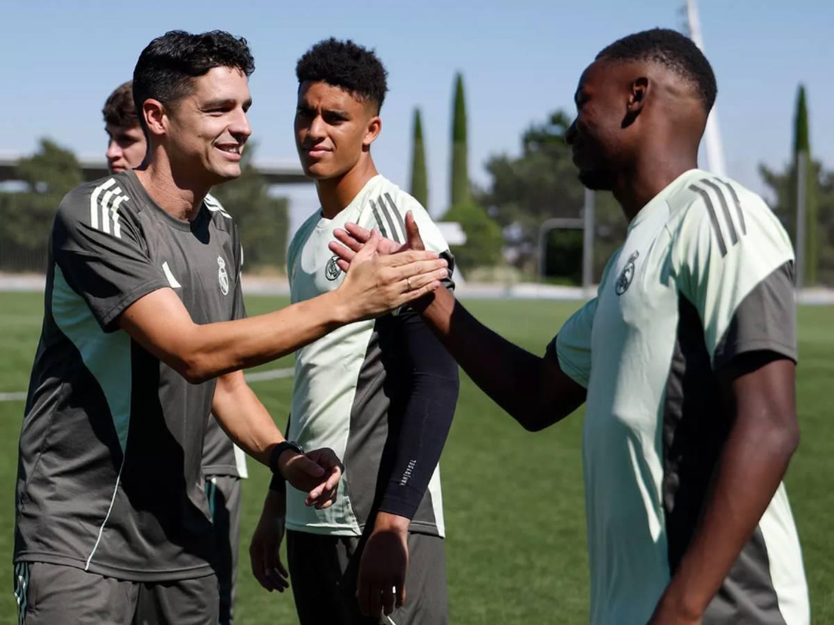 Real Madrid ficha al reemplazo de Arbeloa, Messi recibe la mejor oferta del fútbol y Barcelona rechaza ofertas por su '19'