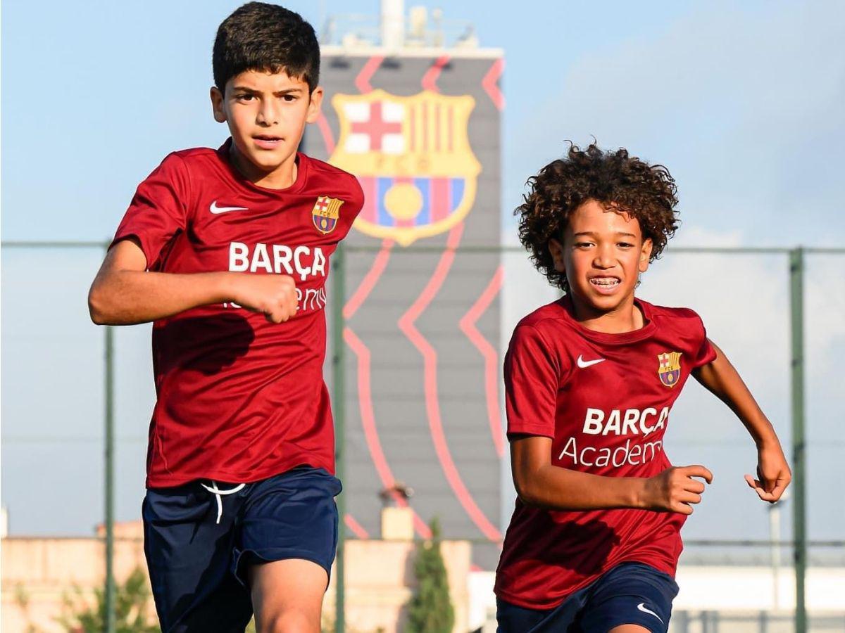 Dos pertenecen al FC Barcelona y uno milita en el Liverpool: 17 promesas de Honduras en el fútbol de Europa