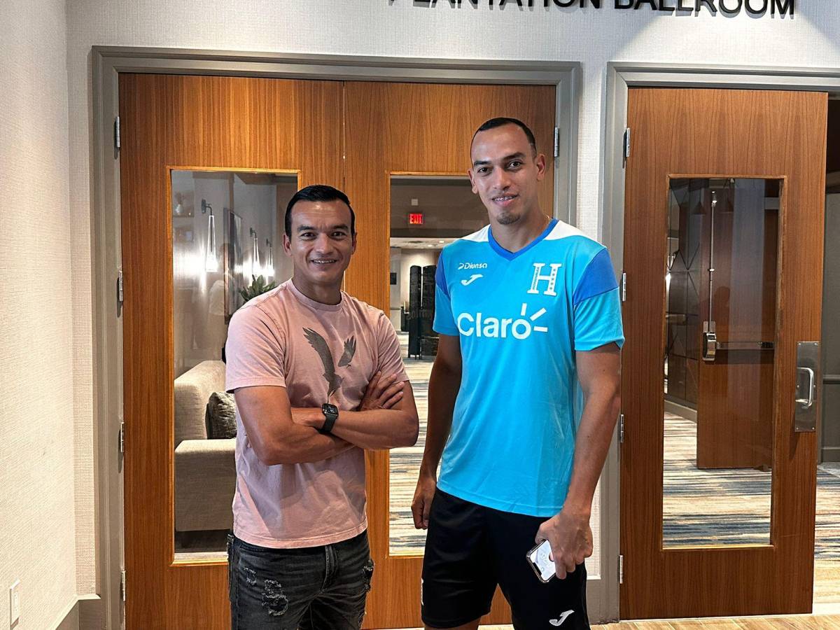 Choco Lozano y David Ruiz, los más buscados por la afición, Luis Palma se sumó a la Selección y hubo visita especial