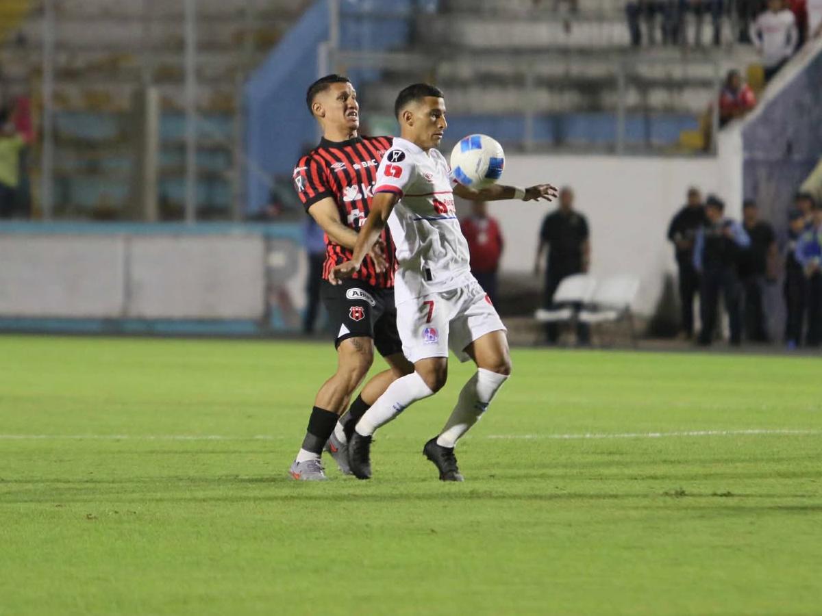 Mazazo al Olimpia: ¡Alajuelense lo sepulta en el Nacional y el equipo tico se clasifica a la final de la Copa Centoamericana!