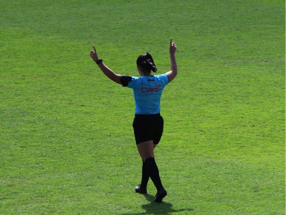 El FVS VAR tendrá un curioso detalle y qué estaba haciendo Espinel: así fue el día dos de pruebas de la herramienta tecnológica