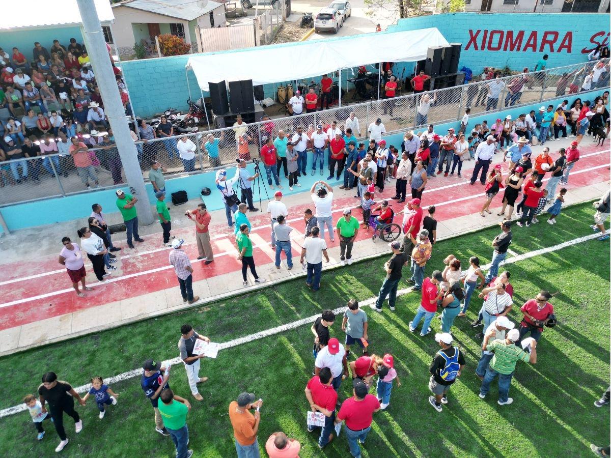 ¡Con leyendas! Condepor inaugura cancha sintética en reconocido municipio de Francisco Morazán