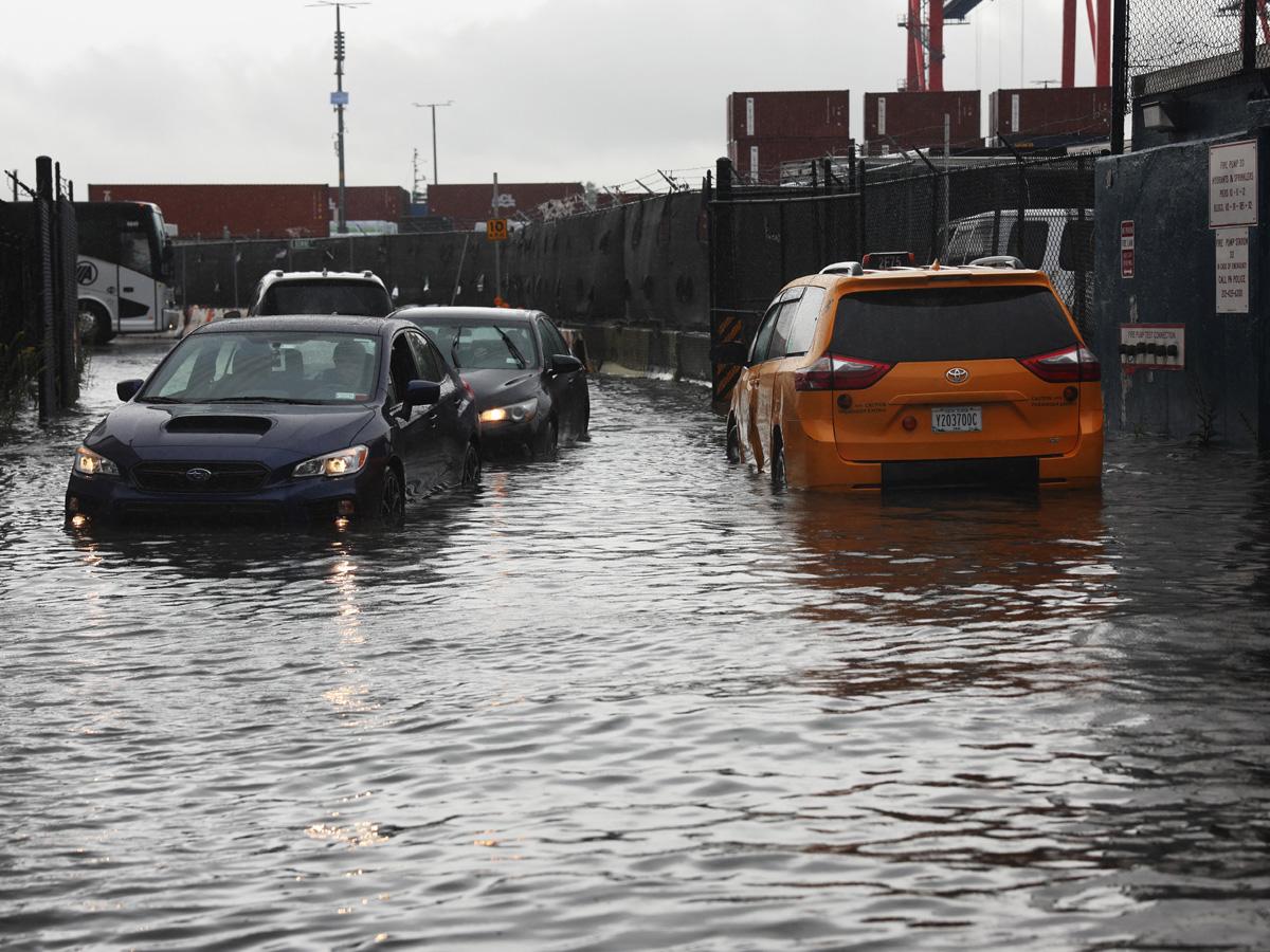 INFORME ESPECIAL: Nueva York en estado de emergencia ante inundaciones; metros, rutas de autobuses y vuelos afectados
