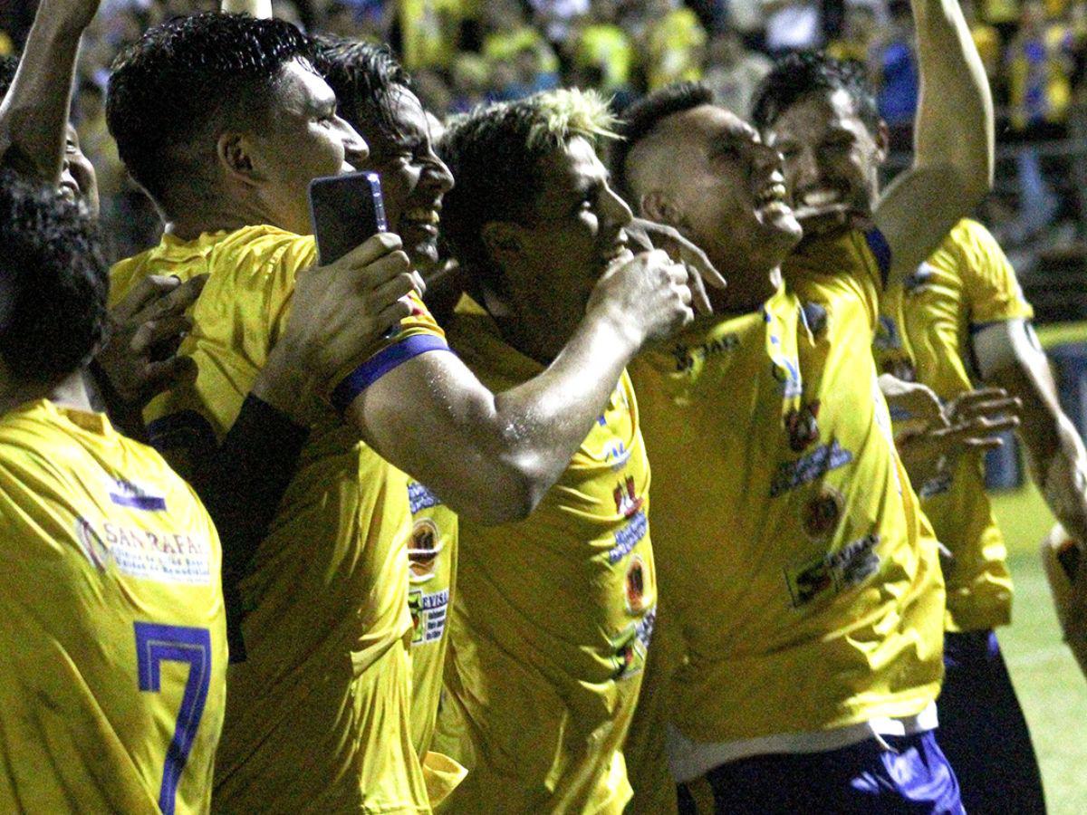 Excampeón con Olimpia está a las puertas del título en la primera división de El Salvador