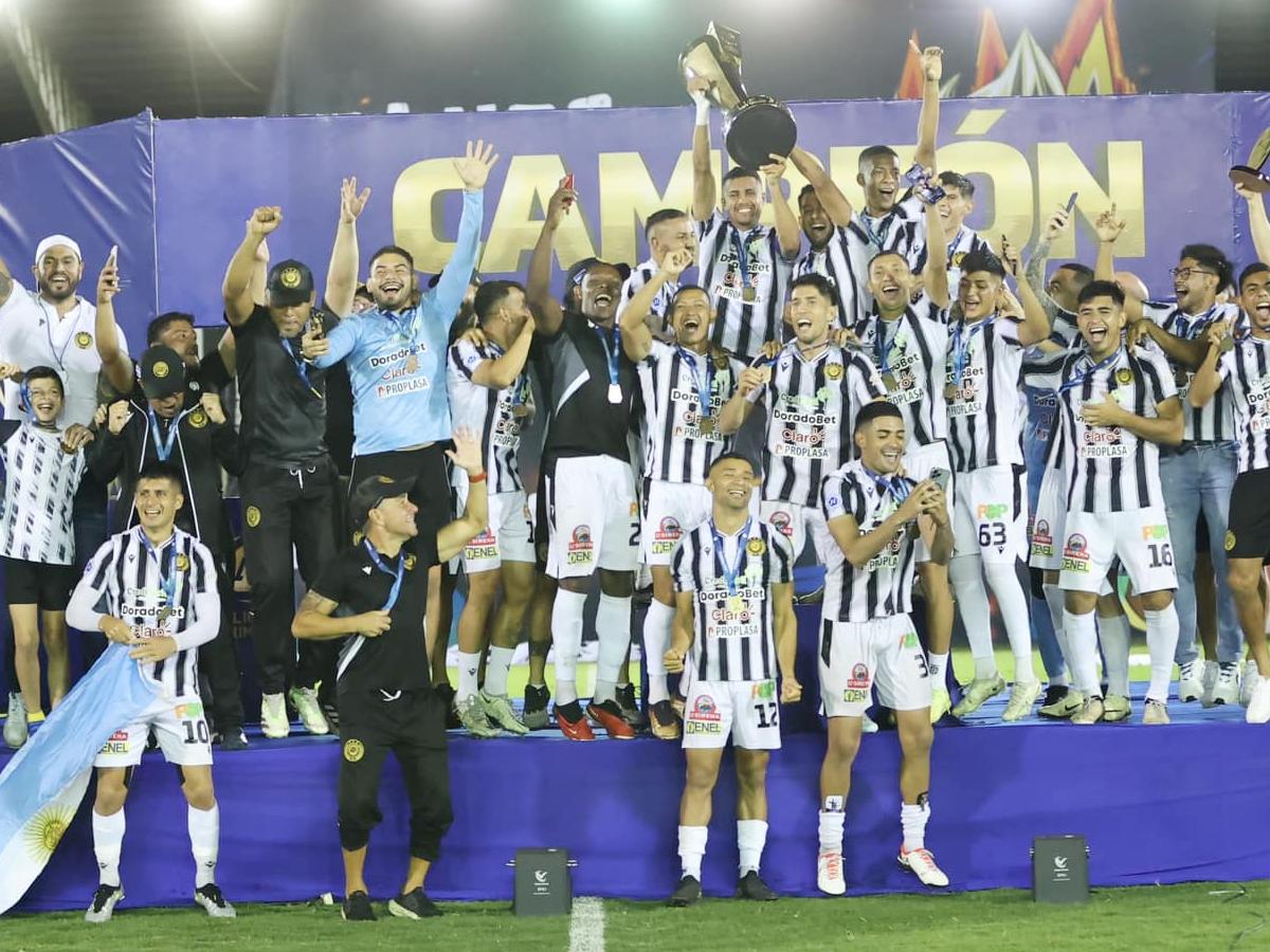 ¡Exfigura de Motagua se corona bicampeón en el fútbol de Centroamérica con un grande!