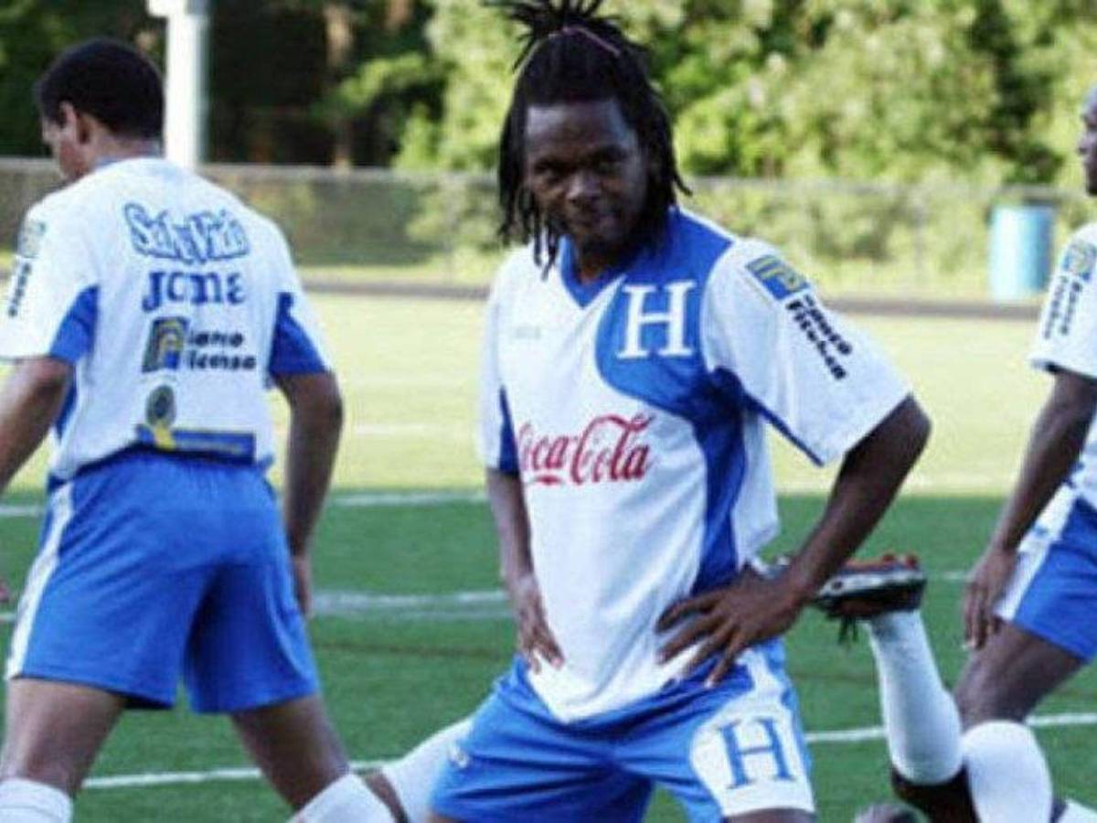 Salió en el Panini 2010 y jugó Champions: así es la nueva vida de Luis Ramos