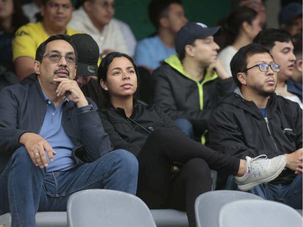 Zafarrancho entre Real España-Motagua, chica del ciclón enamora, argentino sorprende y el frío se apoderó en el Morazán