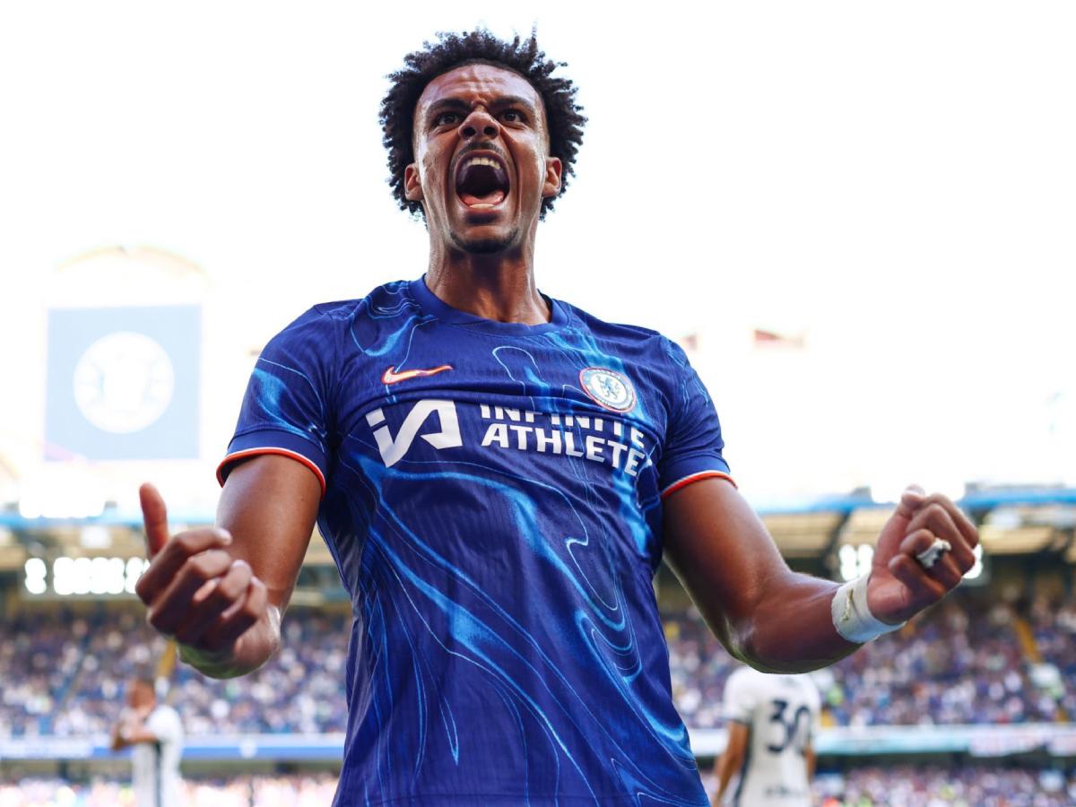 Barcelona renueva a Araújo, Cristiano Ronaldo quiere aliado en Al Nassr y Vinicius recibe millonaria oferta desde Arabia