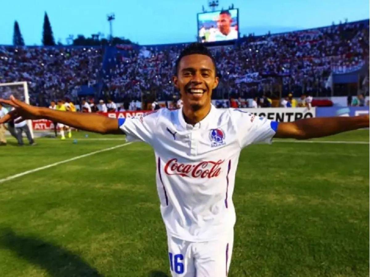 Ex Olimpia le tira con todo a Victor Vandenbroucke: Ahora renuncian