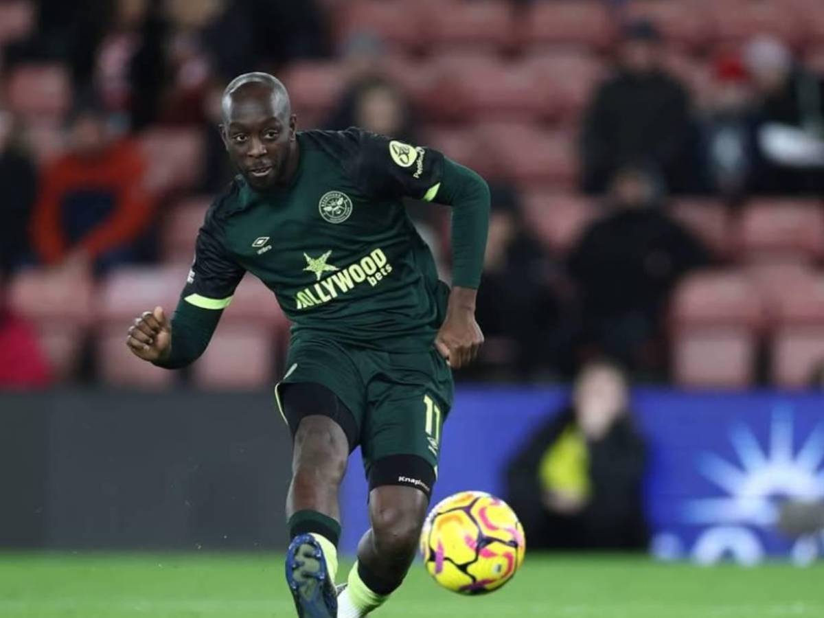 Mujer arrojó ácido al delantero de moda en Inglaterra y este fue el horrible motivo: vivió una pesadilla