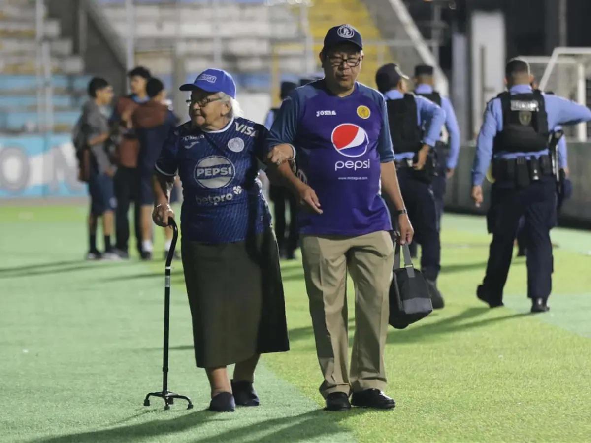 El motivo del brutal enfado de Tilguath, impensado héroe de Motagua y todos deben tomar ejemplo de Denis Meléndez