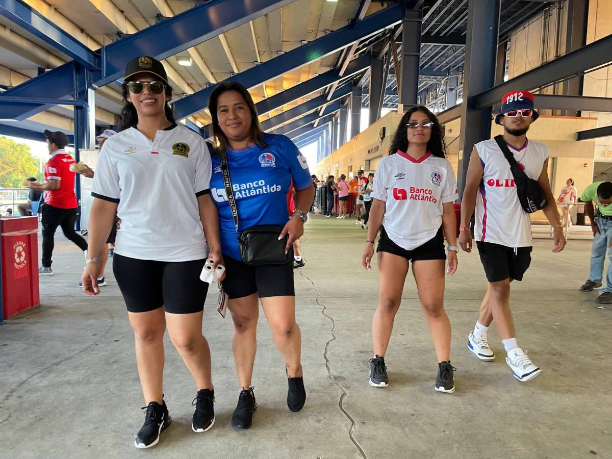 Bellas aficionadas de Olimpia en Virginia Beach, locura de la Ultra Fiel y los curiosos salvadoreños en amistoso “Merengue” ante Águila