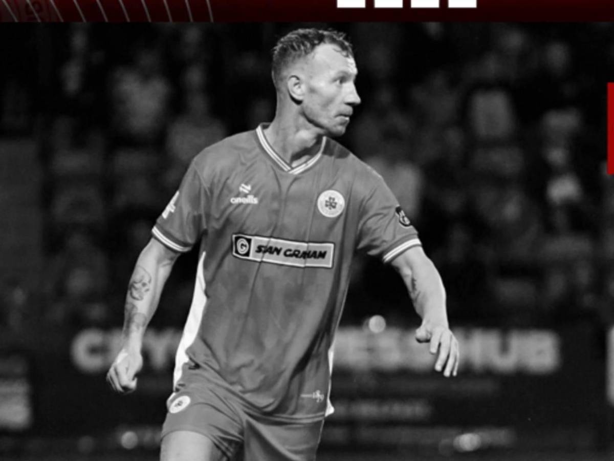 Murió el día de su cumpleaños; la tragedia invade al fútbol británico: ¿qué se sabe sobre el jugador?