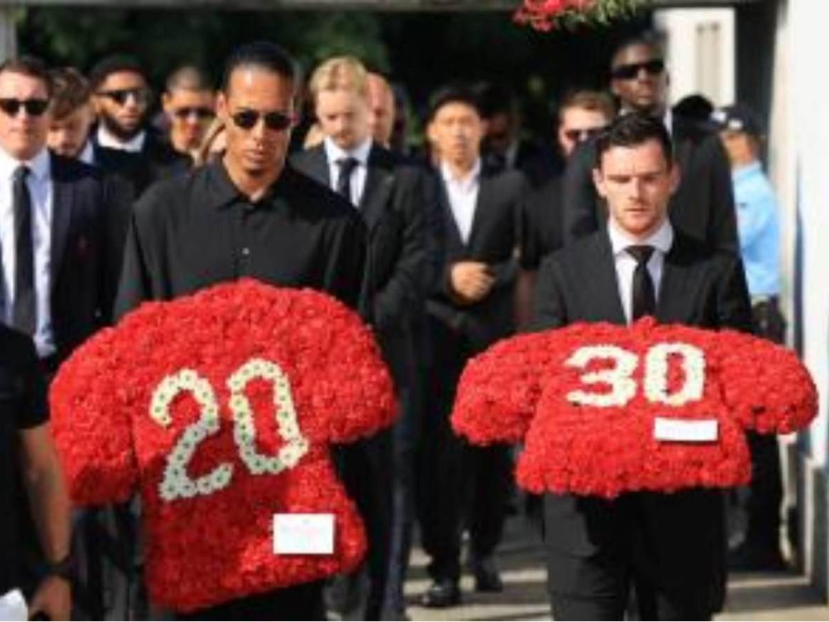 Van Dijk rompe el silencio y revela su verdad sobre la muerte de Diogo Jota un mes después: Es extraño tener que...